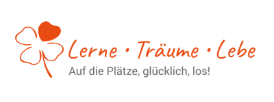 Ein vierblättriges Kleeblatt mit Unternehmensname Lerne•Träume•Lebe